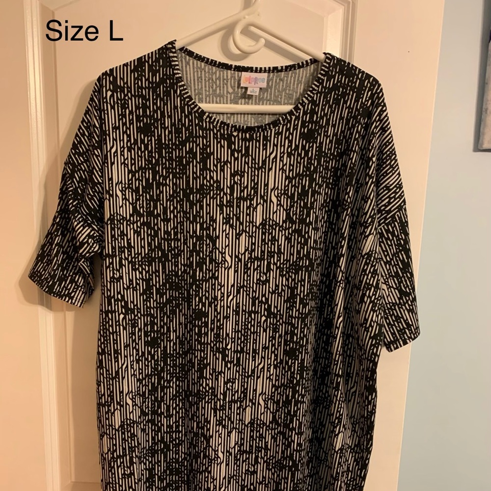 Lularoe Irma size L black and white